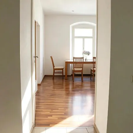 Heritage Courtyard Apartment Bruck an der Leitha